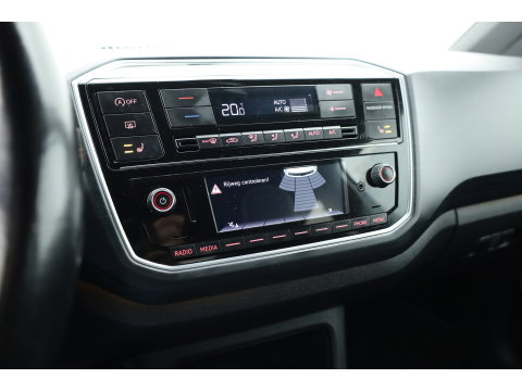 Volkswagen up! 1.0 TSI BMT Cross Up! | RIJKLAAR !! | Cruise Control | PDC+A | Stoelverw. | Bluetooth | 16''