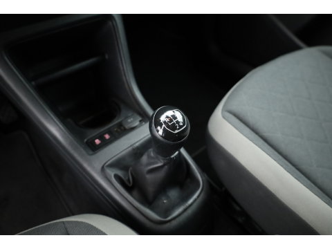Volkswagen up! 1.0 TSI BMT Cross Up! | RIJKLAAR !! | Cruise Control | PDC+A | Stoelverw. | Bluetooth | 16''