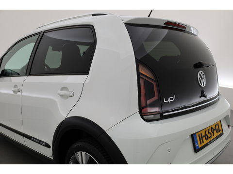 Volkswagen up! 1.0 TSI BMT Cross Up! | RIJKLAAR !! | Cruise Control | PDC+A | Stoelverw. | Bluetooth | 16''