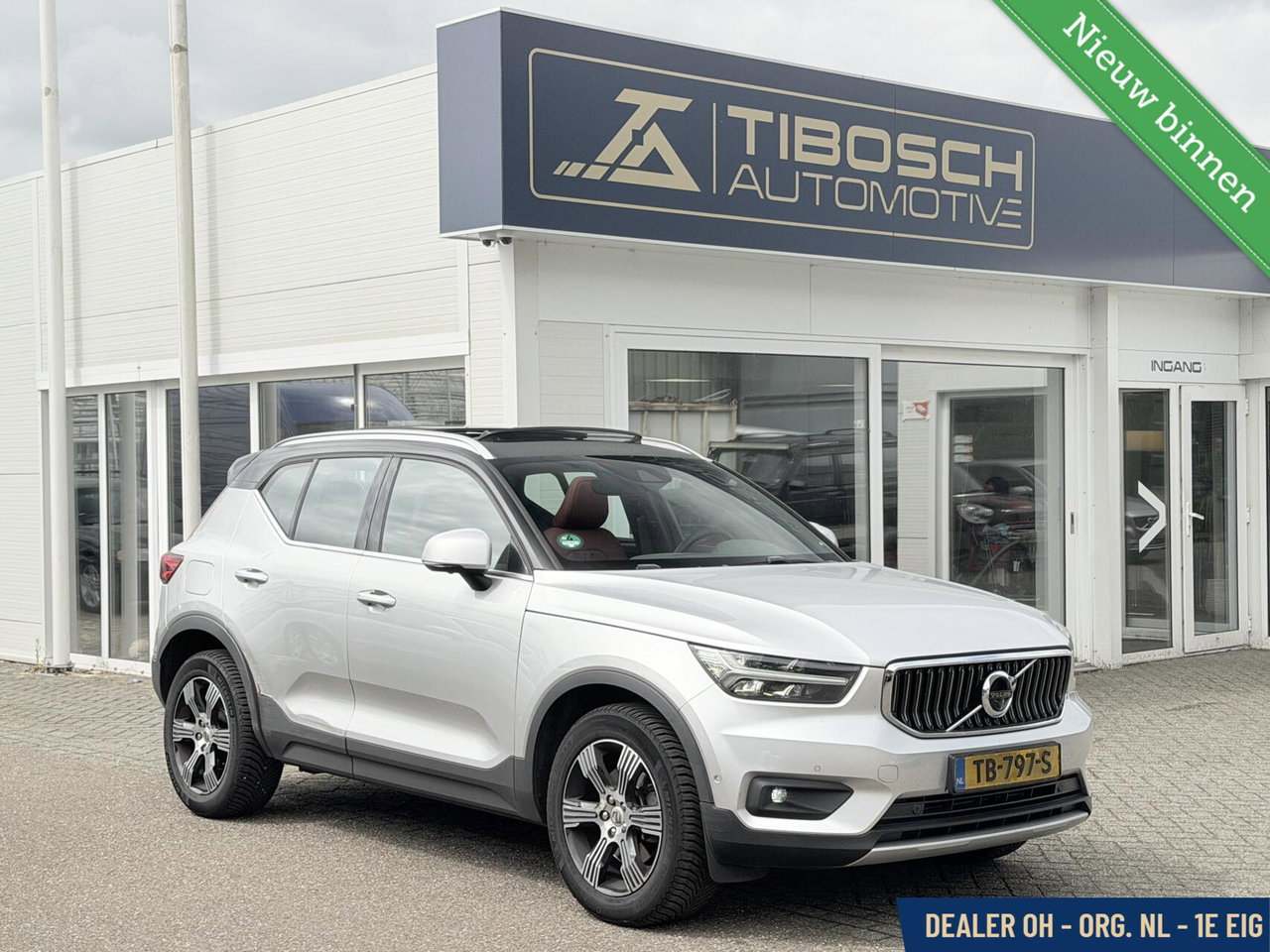 Volvo XC40