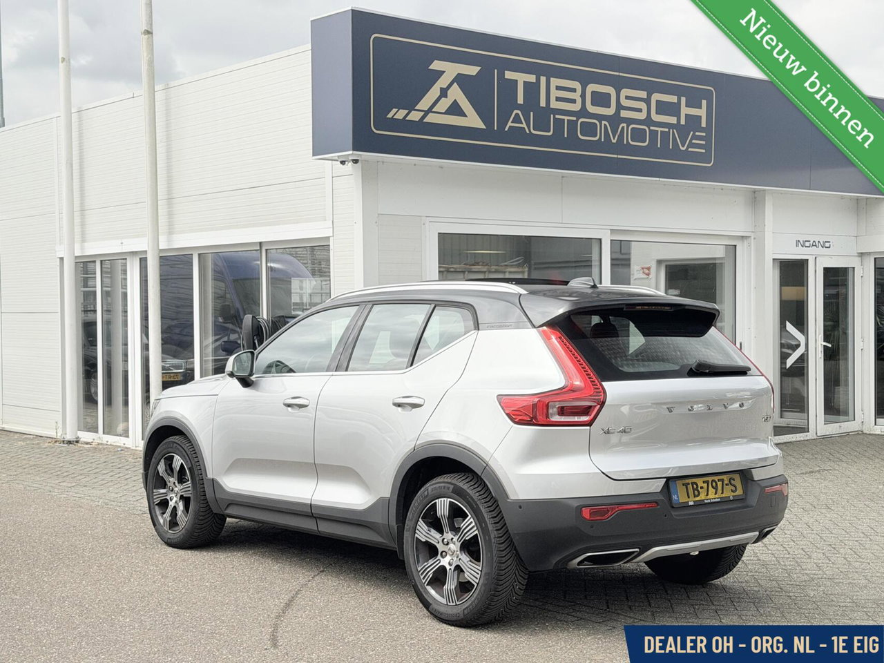 Volvo XC40