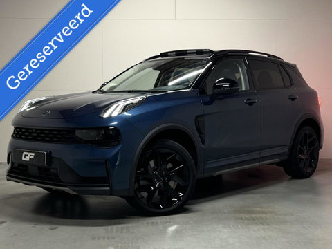Lynk & Co 01 1.5 Plug-in Black Edition Pano Sfeer. CarPlay 360° Trekh.