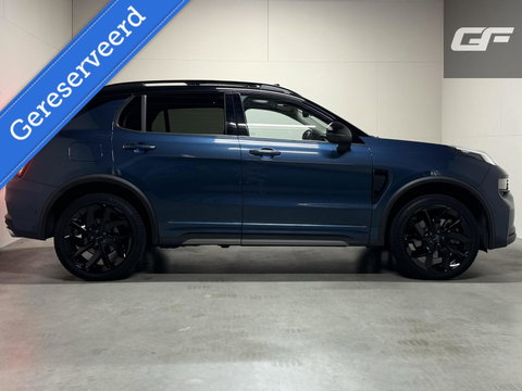 Lynk & Co 01 1.5 Plug-in Black Edition Pano Sfeer. CarPlay 360° Trekh.