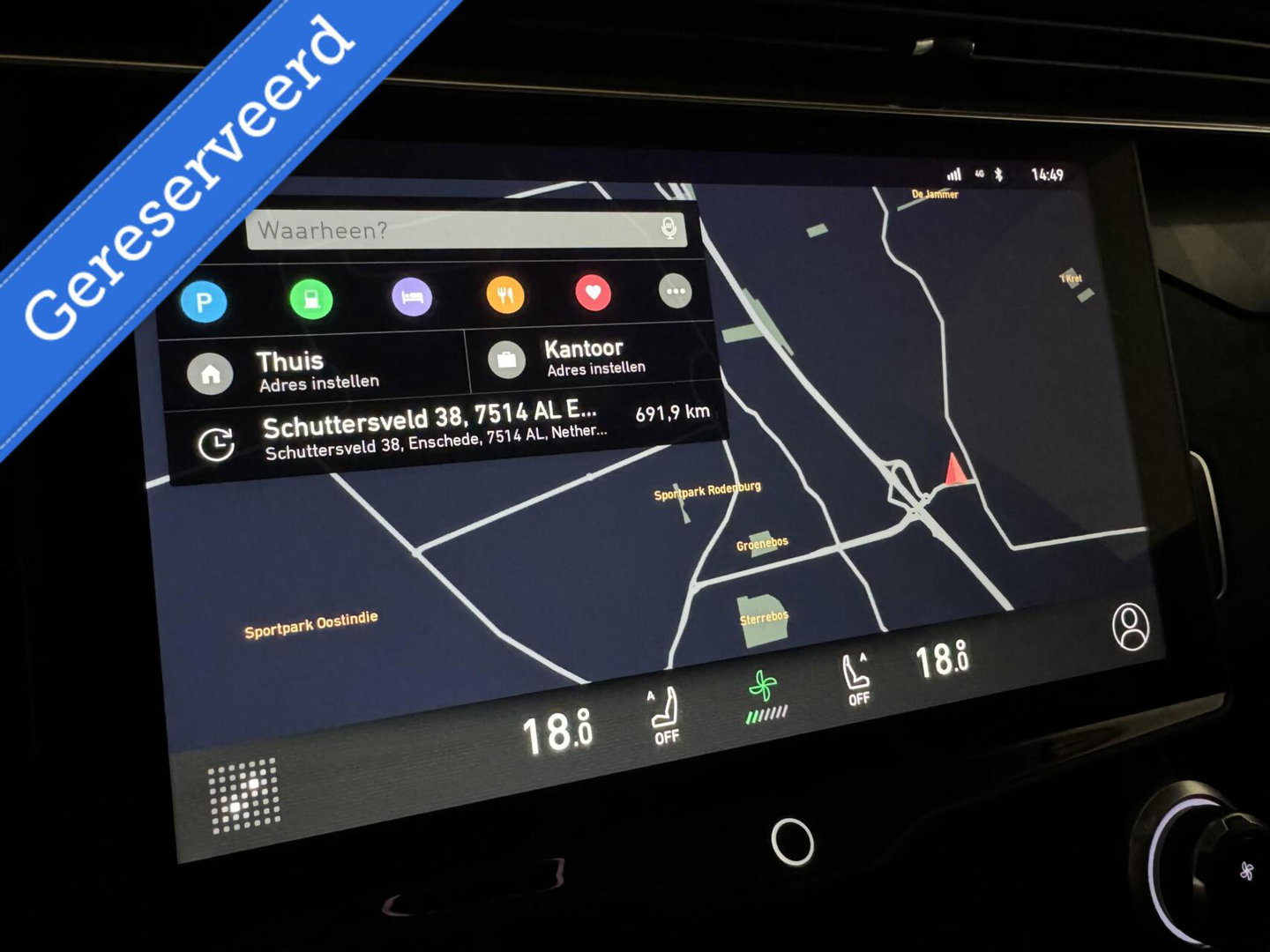 Lynk & Co 01 1.5 Plug-in Black Edition Pano Sfeer. CarPlay 360° Trekh.
