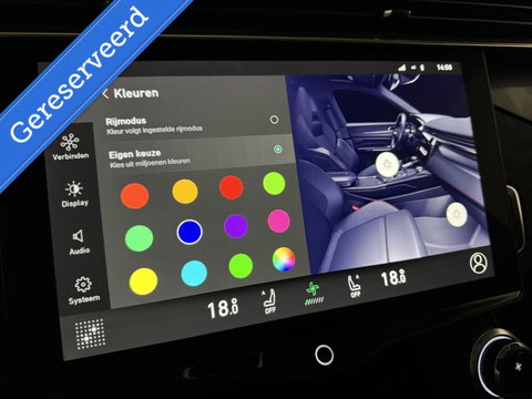 Lynk & Co 01 1.5 Plug-in Black Edition Pano Sfeer. CarPlay 360° Trekh.