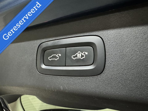 Lynk & Co 01 1.5 Plug-in Black Edition Pano Sfeer. CarPlay 360° Trekh.