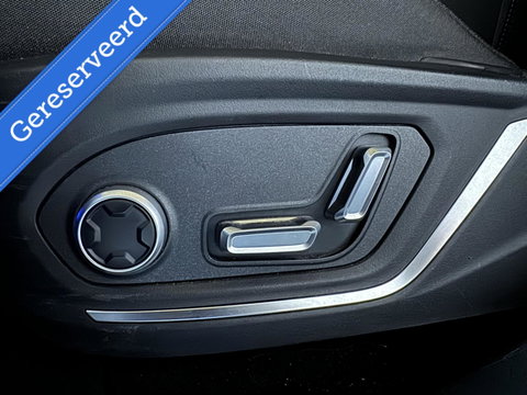 Lynk & Co 01 1.5 Plug-in Black Edition Pano Sfeer. CarPlay 360° Trekh.