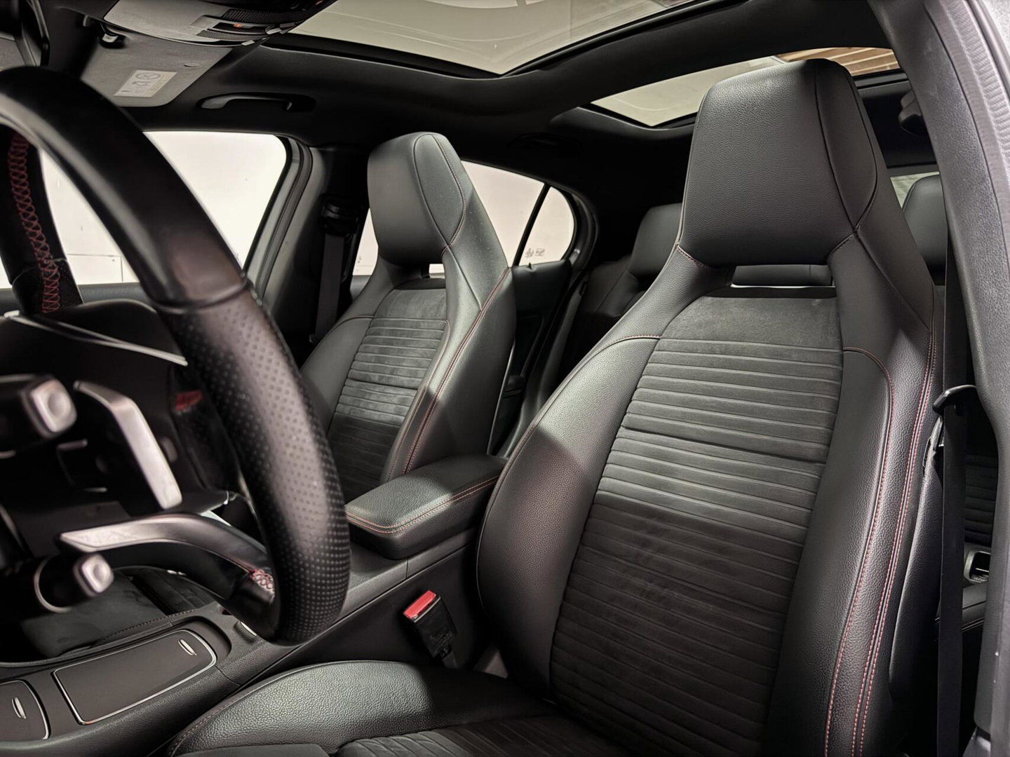 Mercedes-Benz GLA AMG Pano Clima Camera Cruise NAP