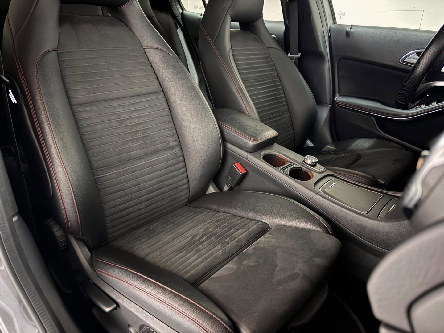 Mercedes-Benz GLA AMG Pano Clima Camera Cruise NAP