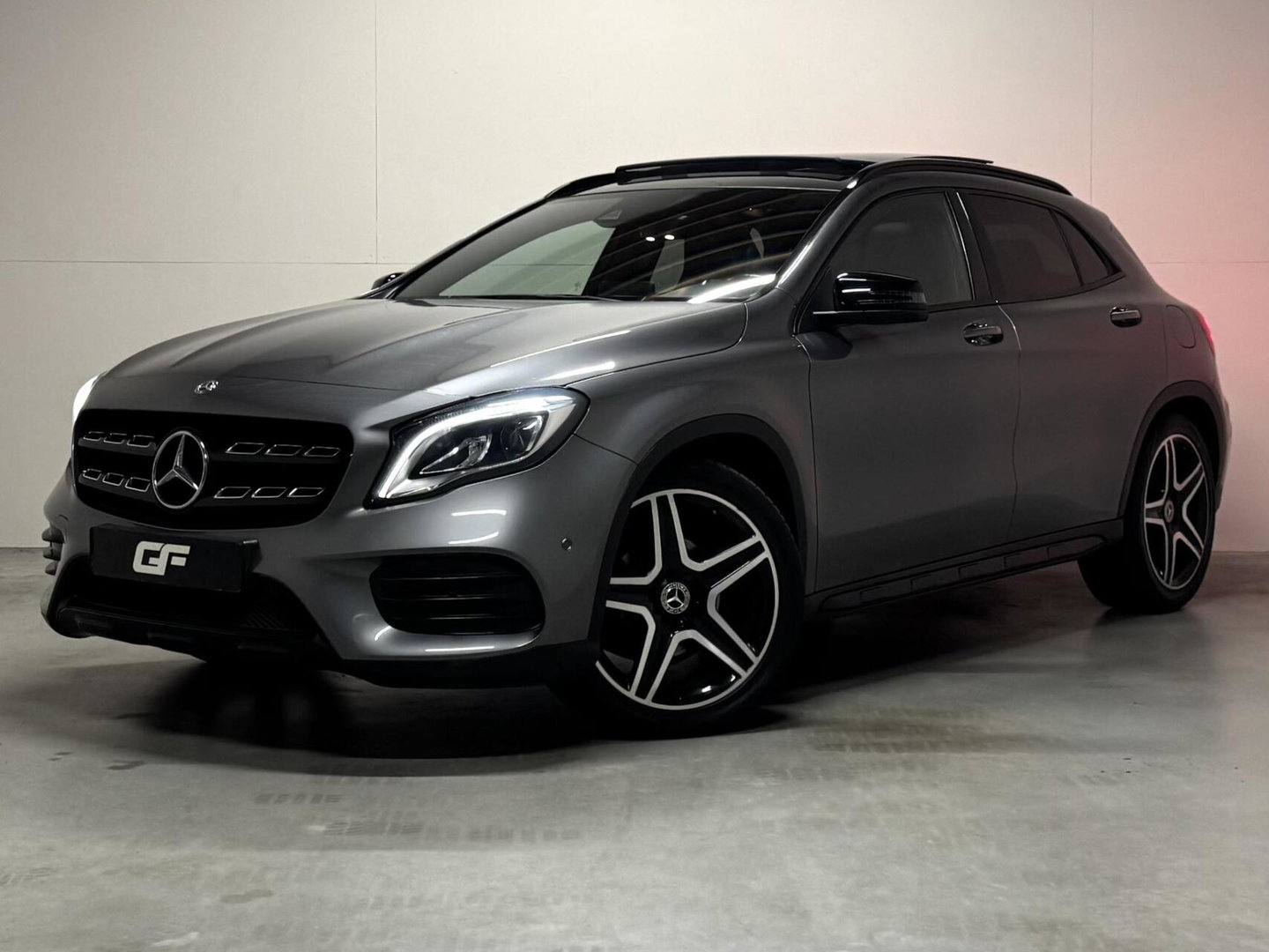 Mercedes-Benz GLA AMG Pano Clima Camera Cruise NAP