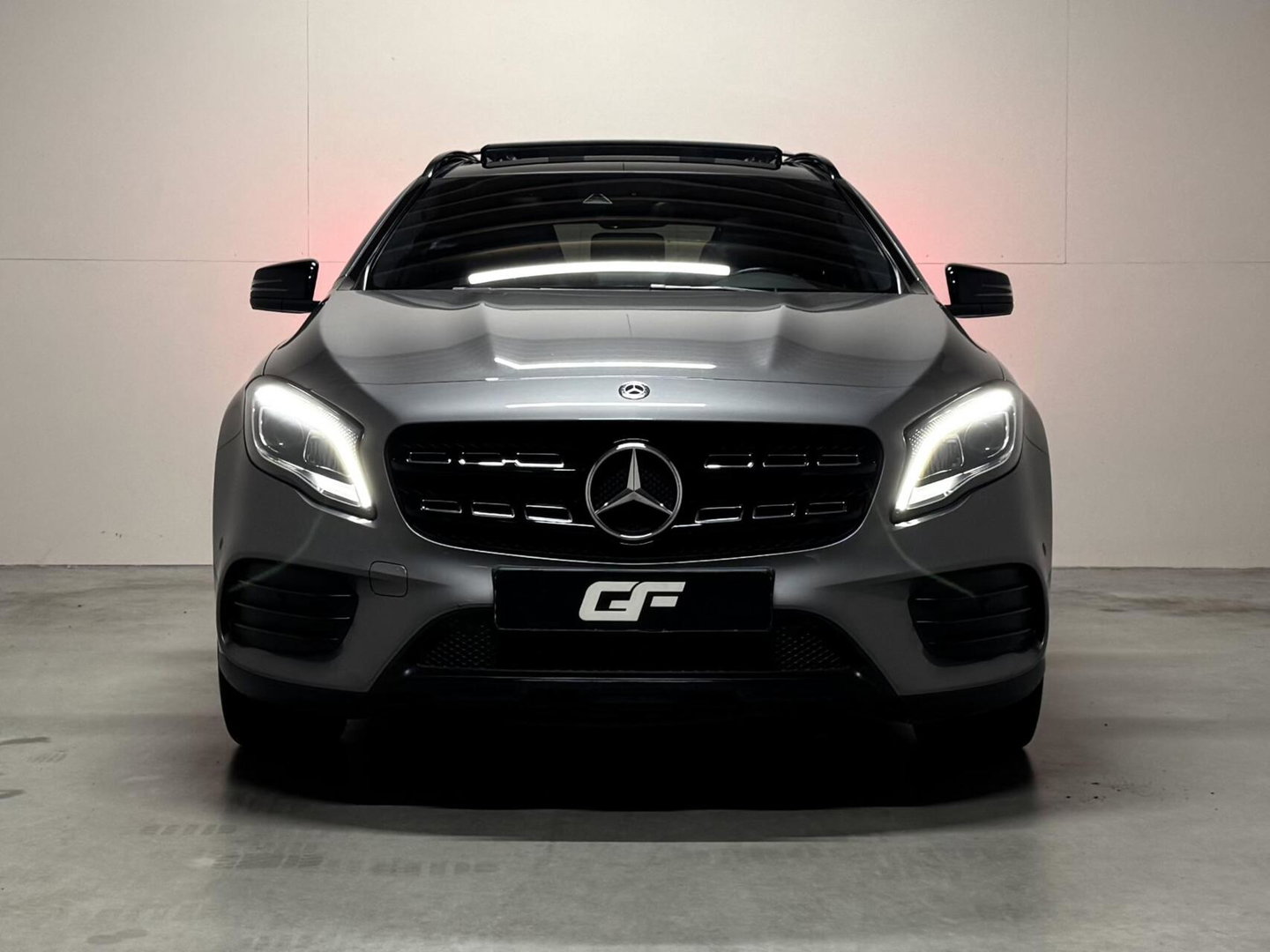 Mercedes-Benz GLA AMG Pano Clima Camera Cruise NAP