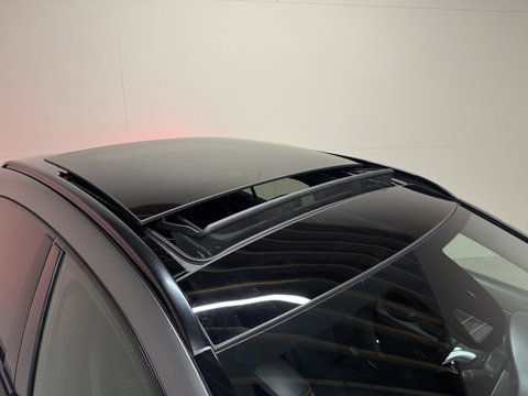 Mercedes-Benz GLA AMG Pano Clima Camera Cruise NAP