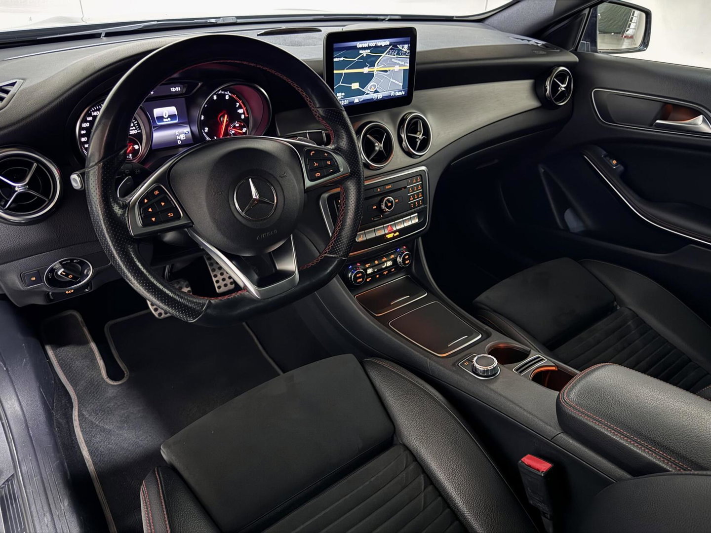 Mercedes-Benz GLA AMG Pano Clima Camera Cruise NAP