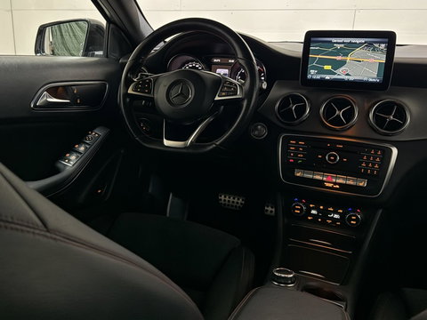 Mercedes-Benz GLA AMG Pano Clima Camera Cruise NAP