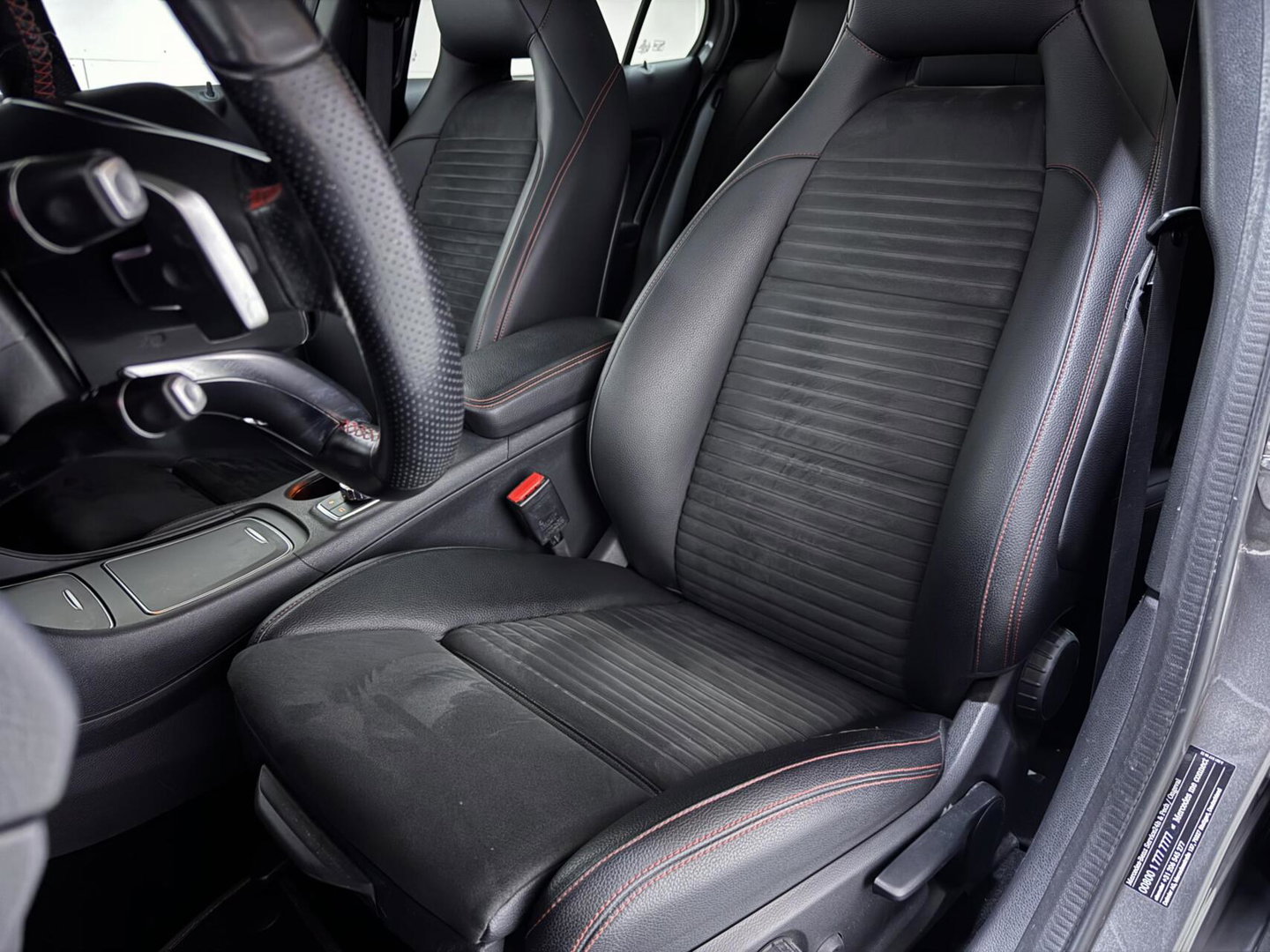Mercedes-Benz GLA AMG Pano Clima Camera Cruise NAP