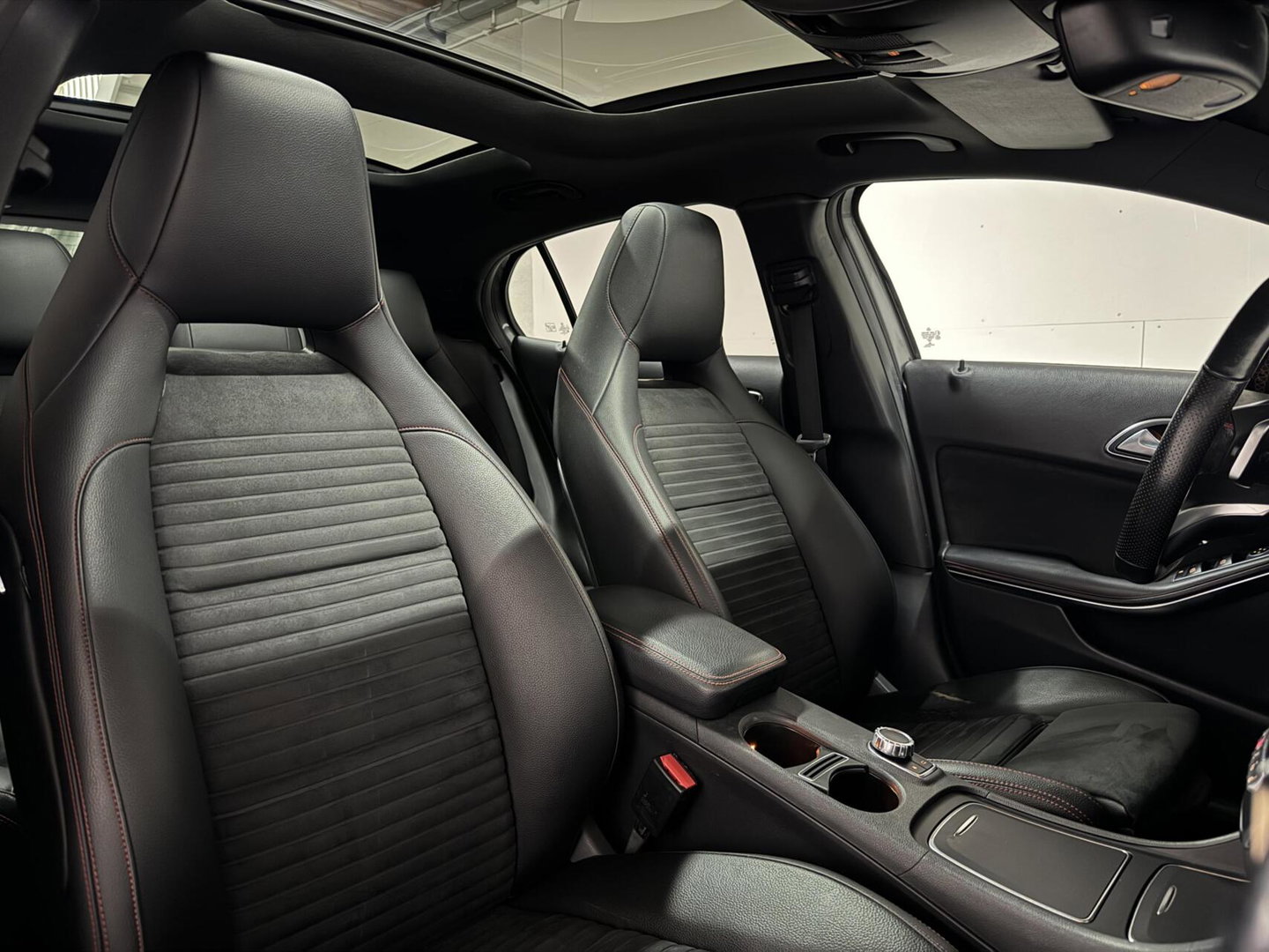 Mercedes-Benz GLA AMG Pano Clima Camera Cruise NAP