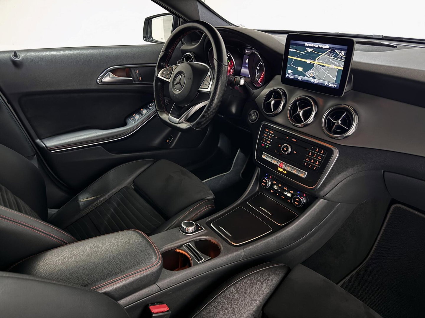 Mercedes-Benz GLA AMG Pano Clima Camera Cruise NAP