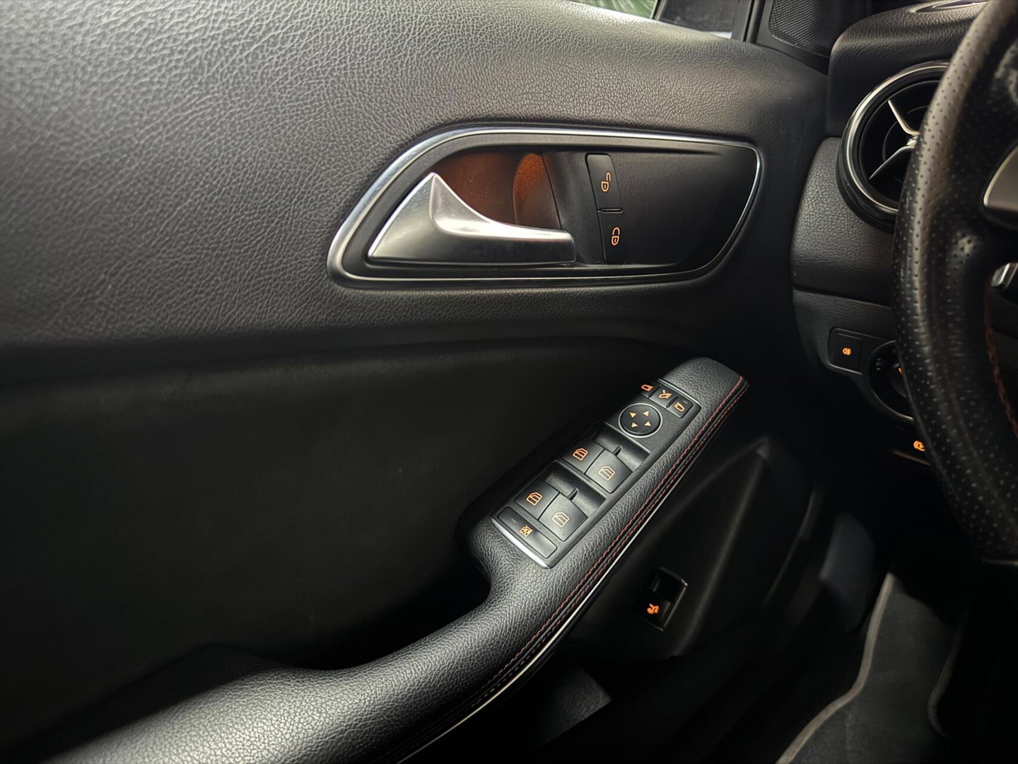 Mercedes-Benz GLA AMG Pano Clima Camera Cruise NAP