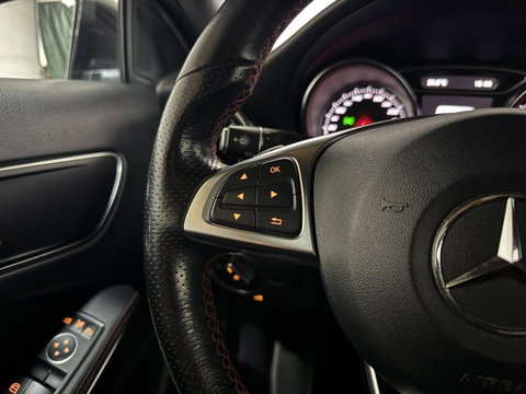 Mercedes-Benz GLA AMG Pano Clima Camera Cruise NAP