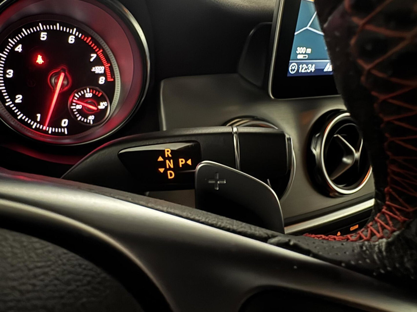 Mercedes-Benz GLA AMG Pano Clima Camera Cruise NAP
