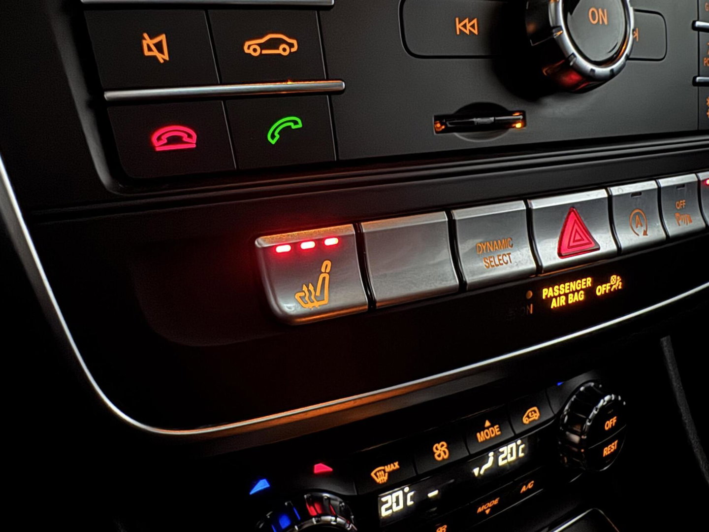 Mercedes-Benz GLA AMG Pano Clima Camera Cruise NAP