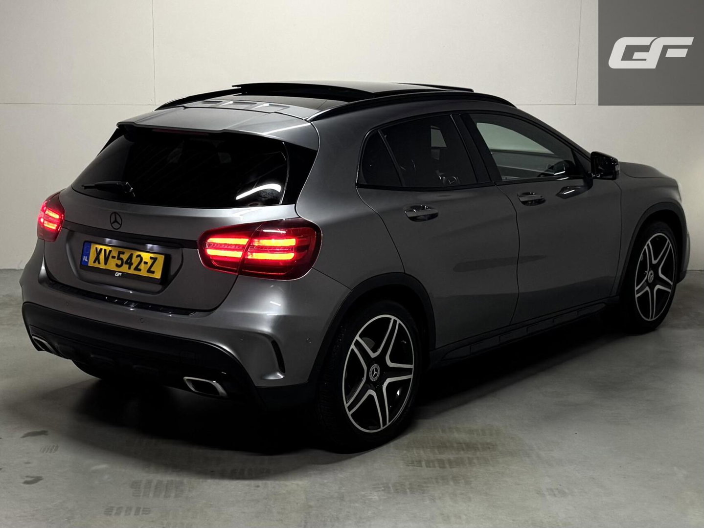 Mercedes-Benz GLA AMG Pano Clima Camera Cruise NAP