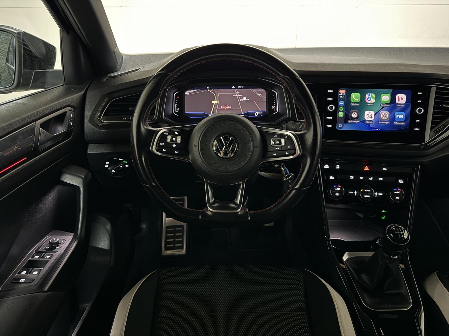 Volkswagen T-Roc Sport Virtual ACC Carplay 116PK NAP