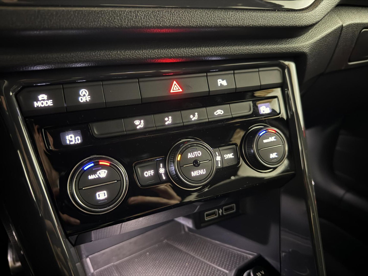 Volkswagen T-Roc Sport Virtual ACC Carplay 116PK NAP