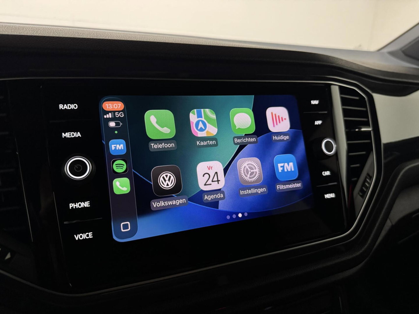 Volkswagen T-Roc Sport Virtual ACC Carplay 116PK NAP
