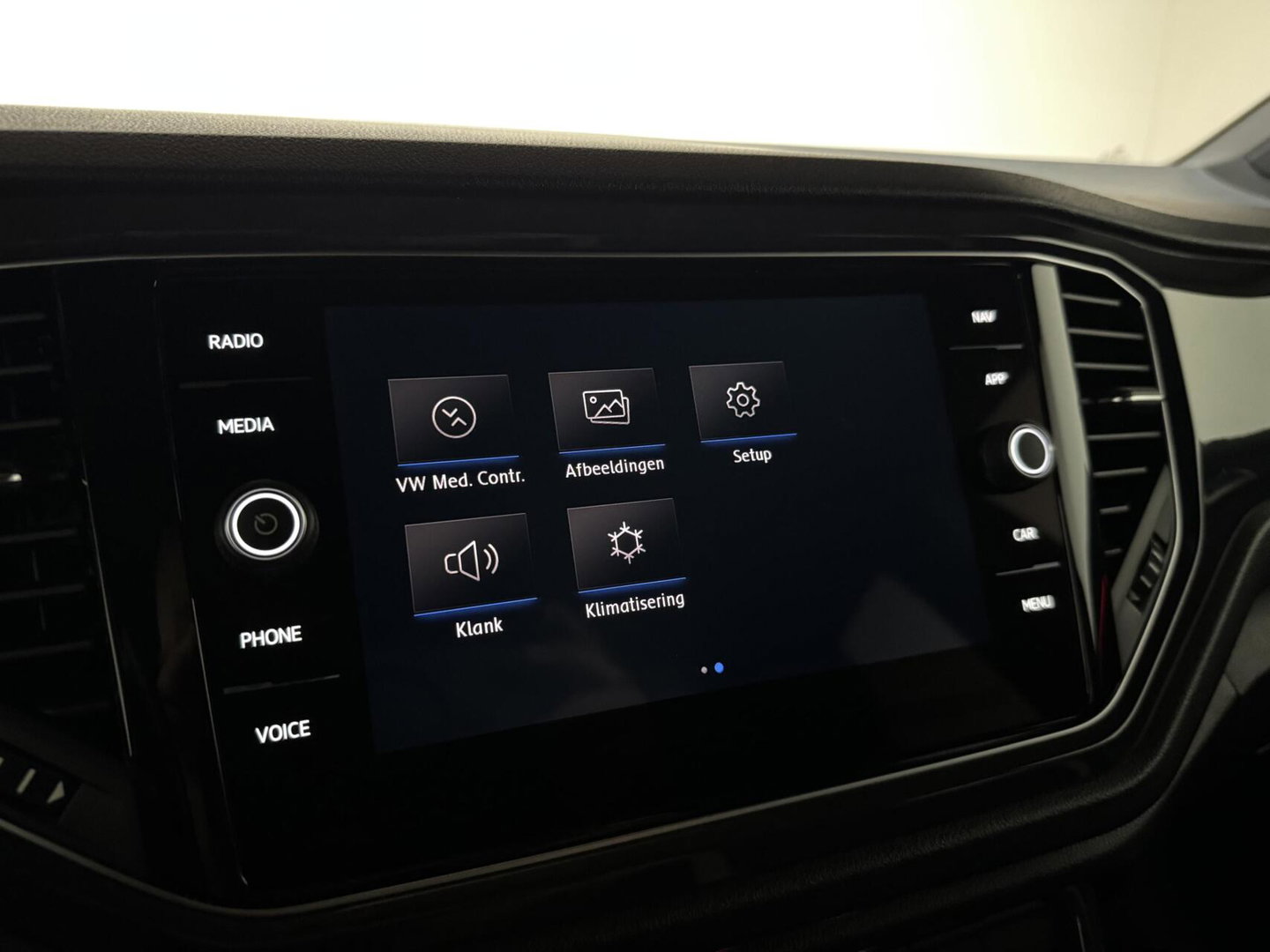 Volkswagen T-Roc Sport Virtual ACC Carplay 116PK NAP