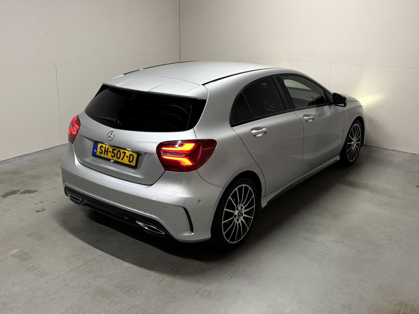 Mercedes-Benz A-Klasse Edition AMG Carplay Cruise Camera NAP