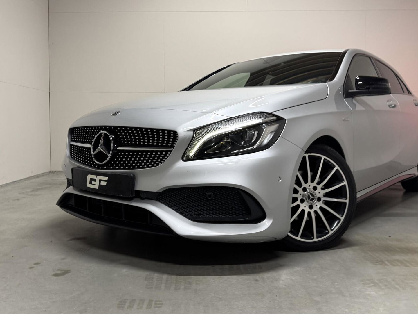 Mercedes-Benz A-Klasse Edition AMG Carplay Cruise Camera NAP