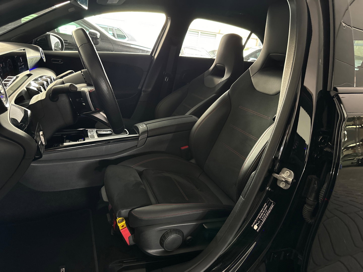 Mercedes-Benz A-Klasse 200 AMG Line Camera|Sfeer|Stoelverwarming