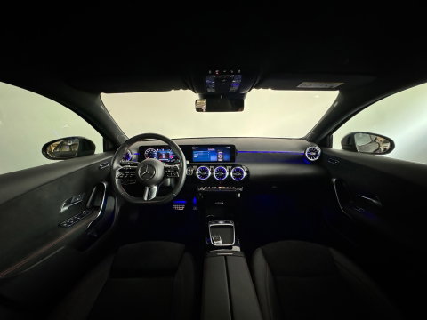 Mercedes-Benz A-Klasse 200 AMG Line Camera|Sfeer|Stoelverwarming
