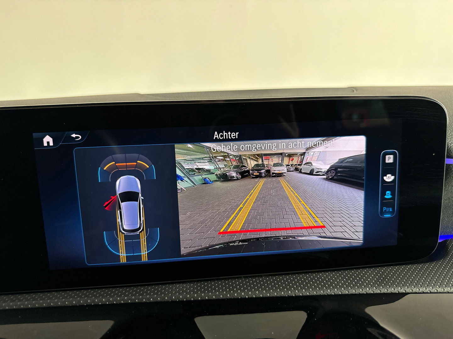 Mercedes-Benz A-Klasse 200 AMG Line Camera|Sfeer|Stoelverwarming
