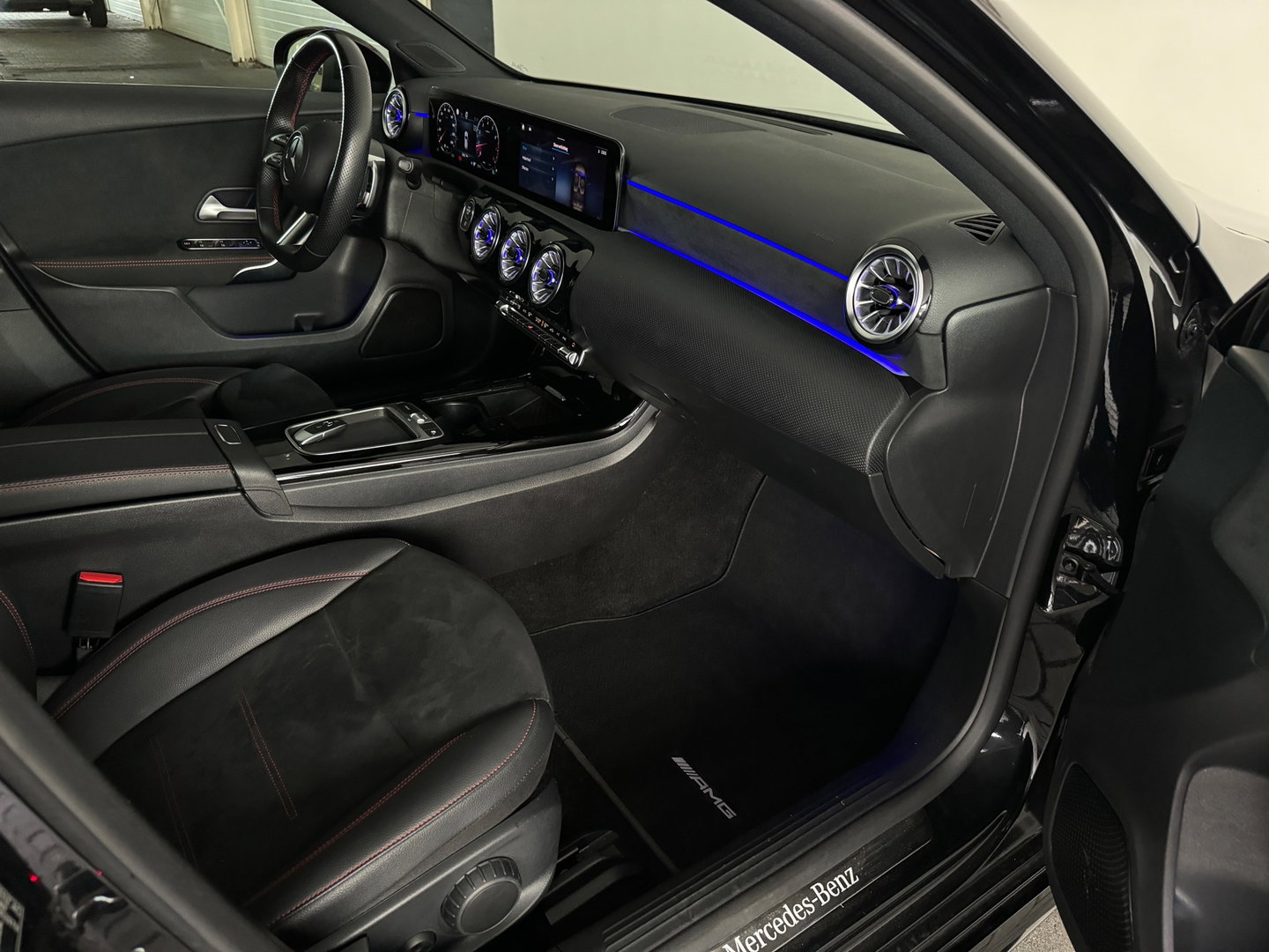 Mercedes-Benz A-Klasse 200 AMG Line Camera|Sfeer|Stoelverwarming