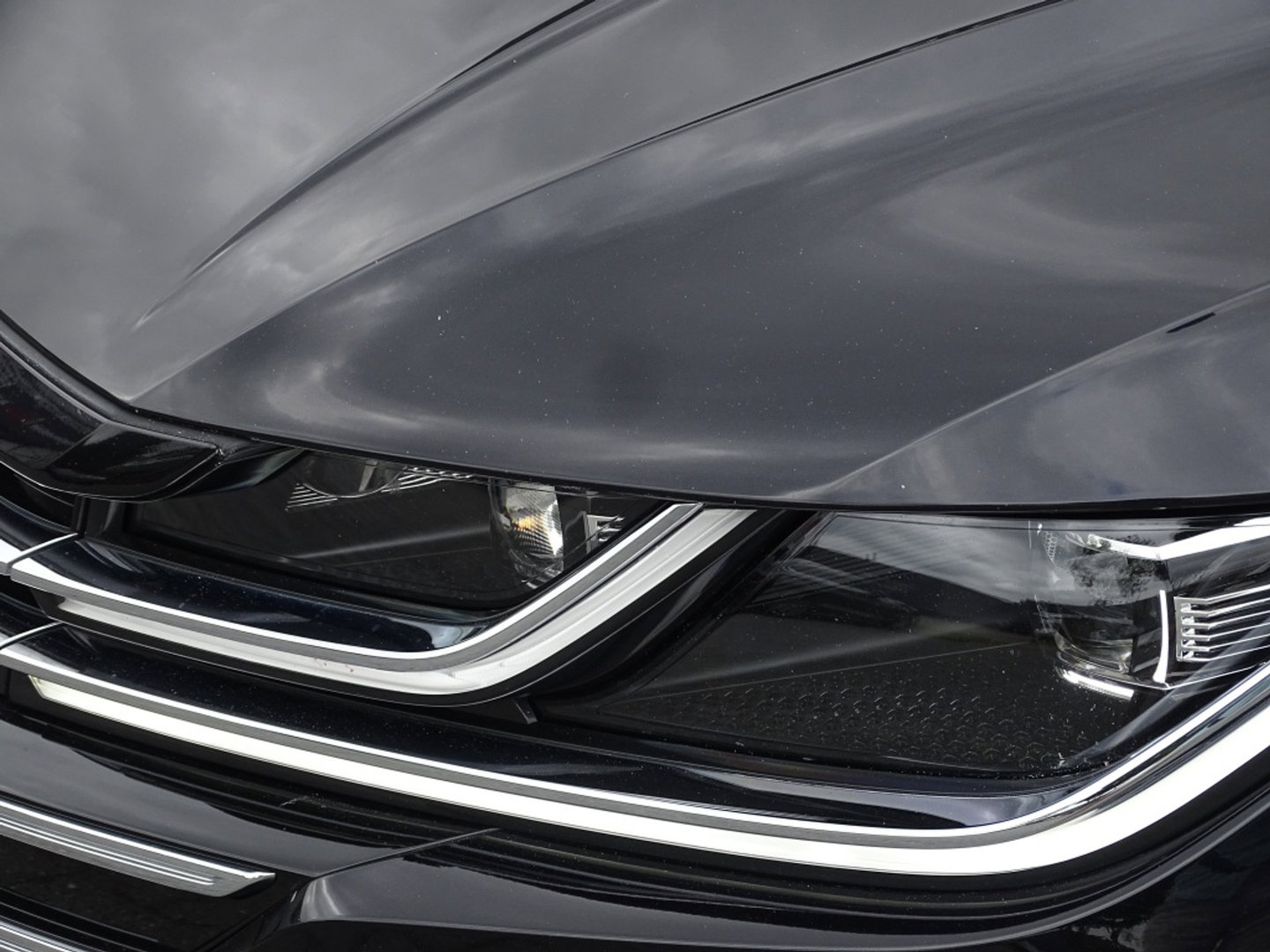 Volkswagen Arteon Shooting Brake 2.0 TSI 191PK DSG / R-Line / IQ-Light