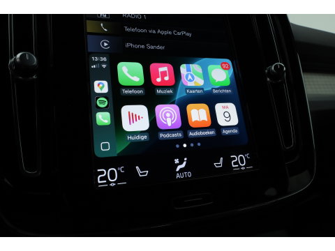 Volvo XC40 1.5 T4 Plug-in hybrid Plus Bright | Prijs rijklaar | Facelift | trekhaak | H&K Audio | carplay | stoel & stuur verwarming | Memory |