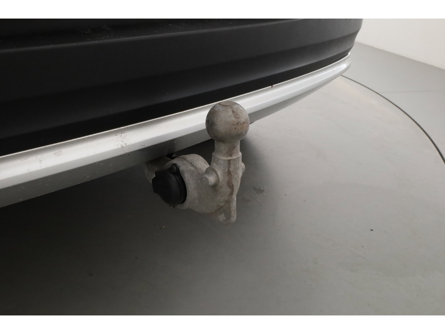 Volvo XC40 1.5 T4 Plug-in hybrid Plus Bright | Prijs rijklaar | Facelift | trekhaak | H&K Audio | carplay | stoel & stuur verwarming | Memory |