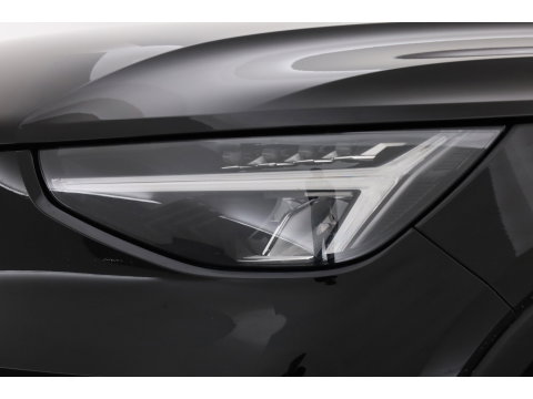 Volvo XC40 1.5 T4 Plug-in hybrid Plus Bright | Prijs rijklaar | Facelift | trekhaak | H&K Audio | carplay | stoel & stuur verwarming | Memory |