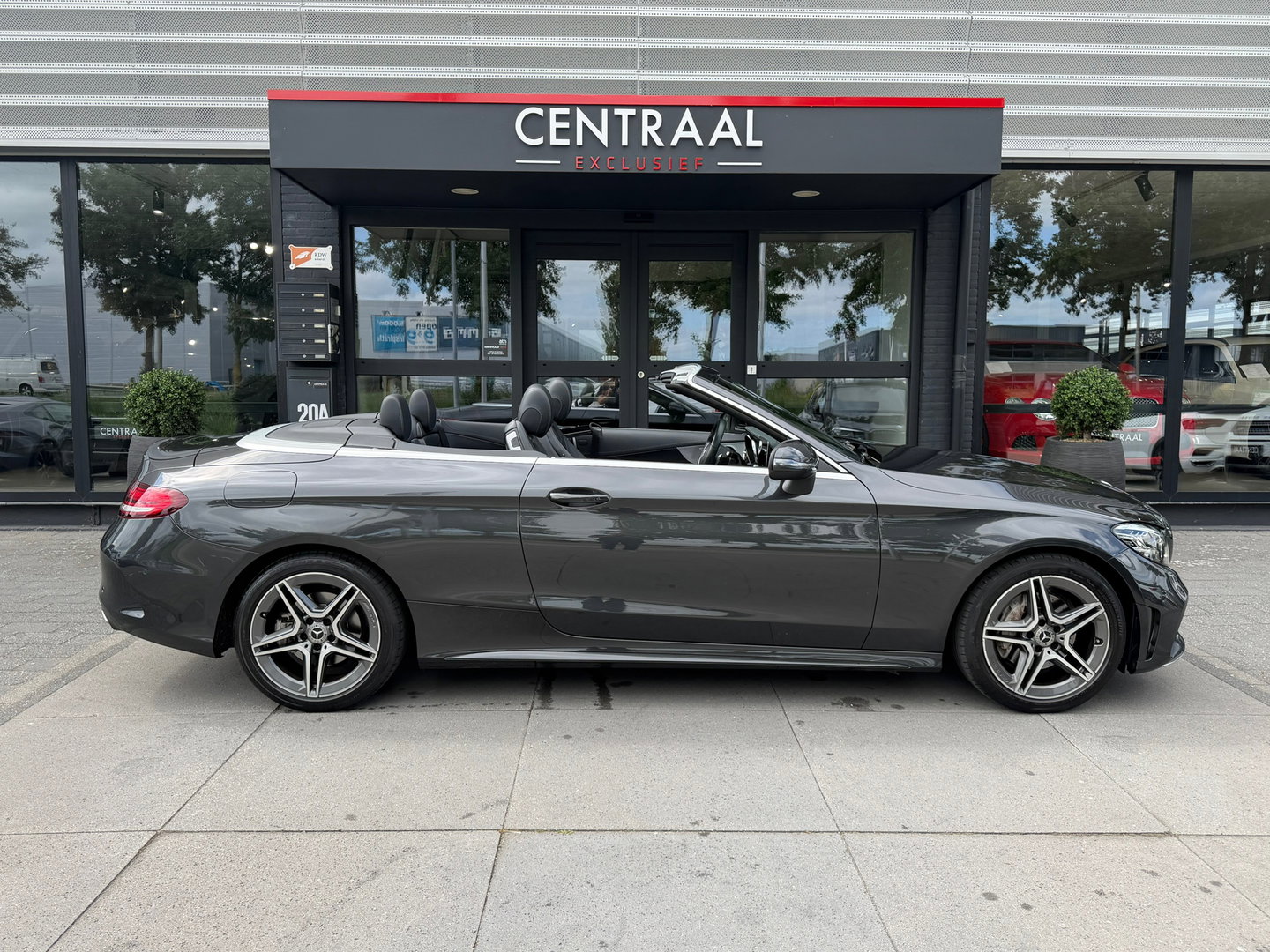 Mercedes-Benz C-Klasse Cabrio 180 AMG Advantage Pack Airscarf|Carplay|Camera|Ambientlight