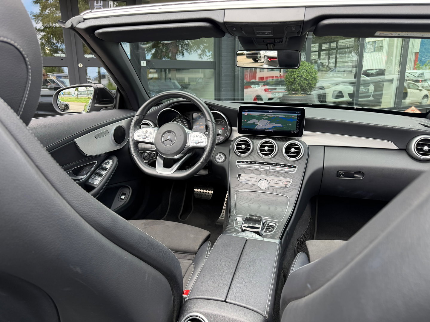 Mercedes-Benz C-Klasse Cabrio 180 AMG Advantage Pack Airscarf|Carplay|Camera|Ambientlight