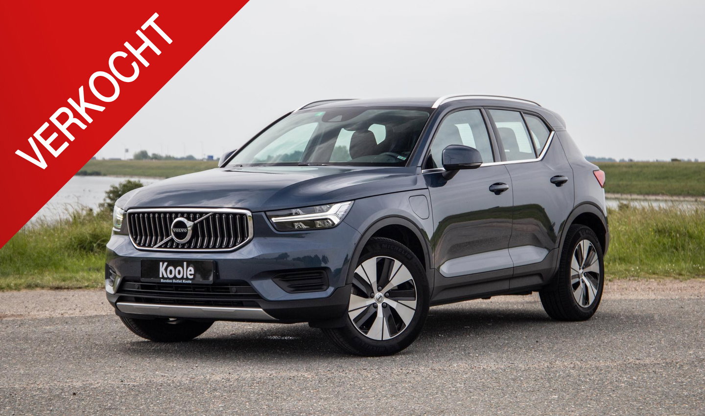 Volvo XC40 1.5 T4 Recharge Inscription AUTOMAAT / PLUG IN HYBRID / CARPLAY / CAMERA / STOELVERWARMING