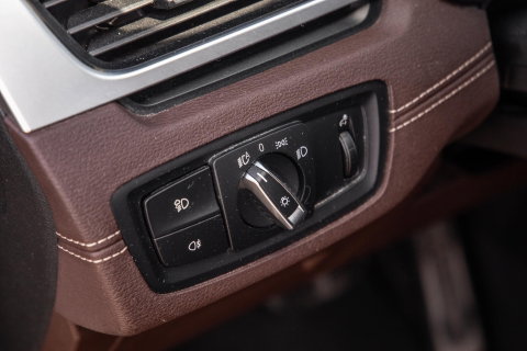 BMW X2 xDrive25e High Executive M PAKKET / CARPLAY / CRUISE CONTROLE / BRUIN LEER / STOELVERWARMING