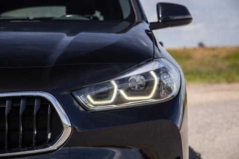 BMW X2 xDrive25e High Executive M PAKKET / CARPLAY / CRUISE CONTROLE / BRUIN LEER / STOELVERWARMING