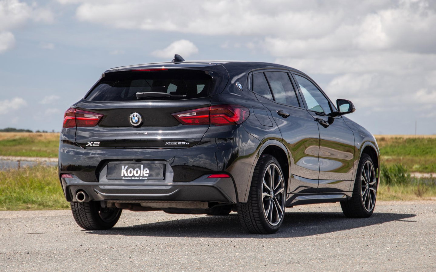 BMW X2 xDrive25e High Executive M PAKKET / CARPLAY / CRUISE CONTROLE / BRUIN LEER / STOELVERWARMING