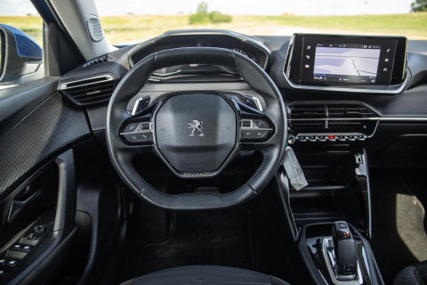 Peugeot 2008 1.2 PureTech Active AUTOMAAT / CRUISE CONTROLE / CARPLAY / DEALER ONDERHOUDEN