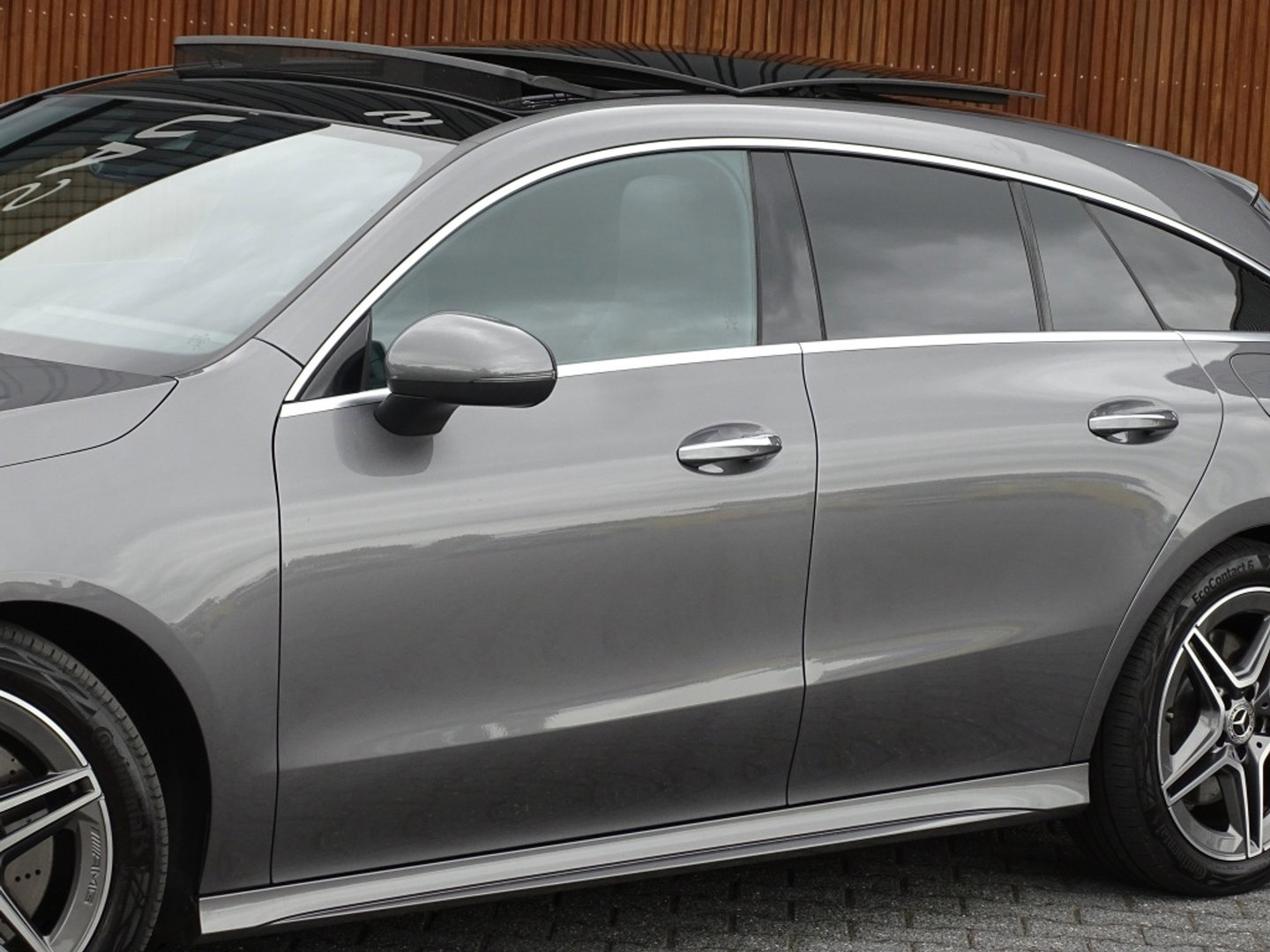 Mercedes-Benz CLA-Klasse Shooting Brake 250 225PK AMG / panorama / *NAP*