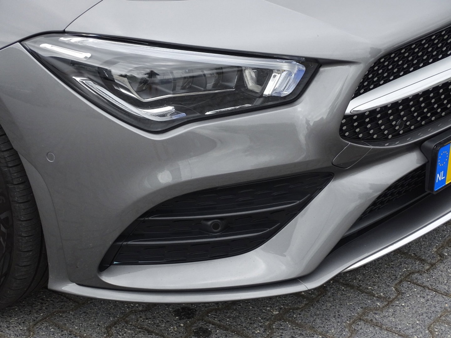 Mercedes-Benz CLA-Klasse Shooting Brake 250 225PK AMG / panorama / *NAP*