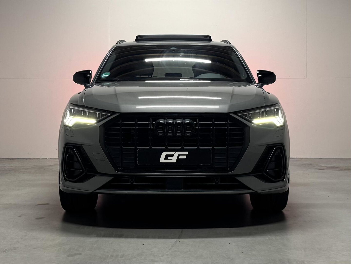 Audi Q3 45 TFSIe S-Line Black Edition Pano Sonos Virtual Camera Trekh.